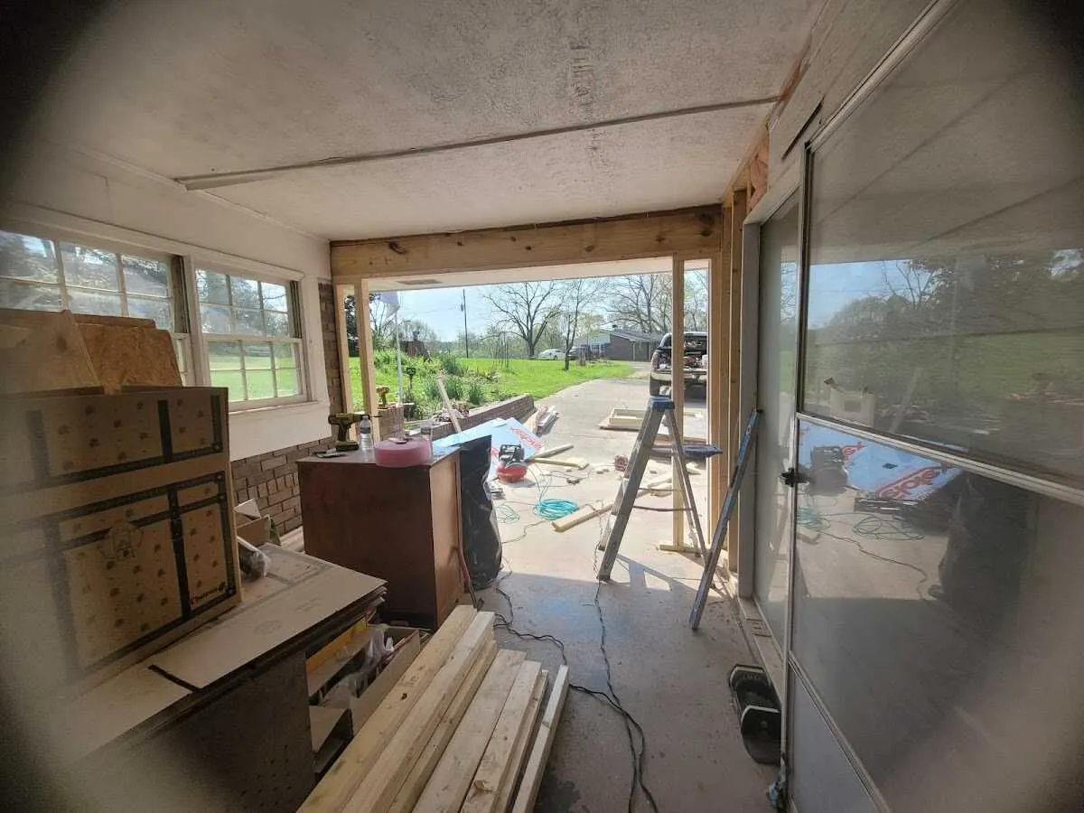 Air movers and dehumidifier for Water Mitigation Services in Alderwood Manor